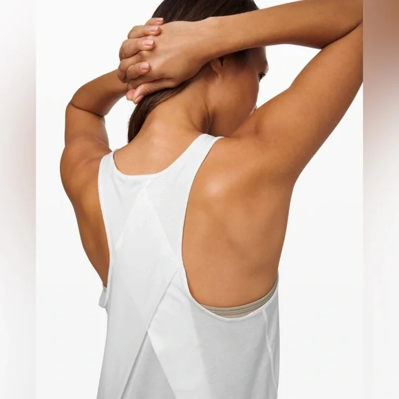 NWT Lululemon Essential Pleated Tank - Picture 4 of 4